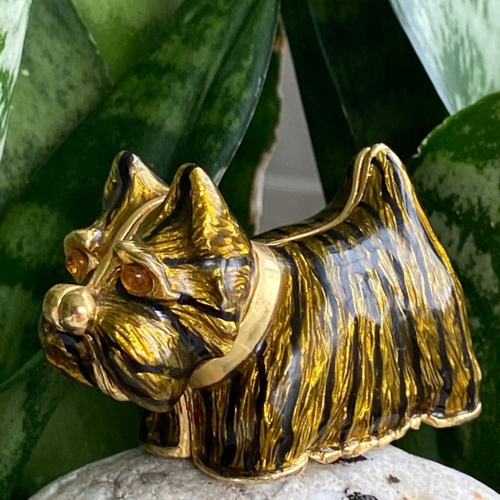 Vintage Scottie dog enamel pill box